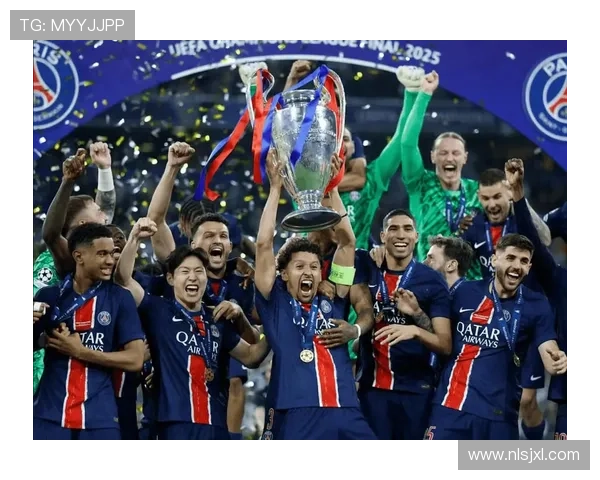 足球明星闪耀欧冠颁奖盛典荣耀时刻回顾与精彩瞬间分享 足球明星闪耀欧冠颁奖盛典荣耀时刻回顾与精彩瞬间分享